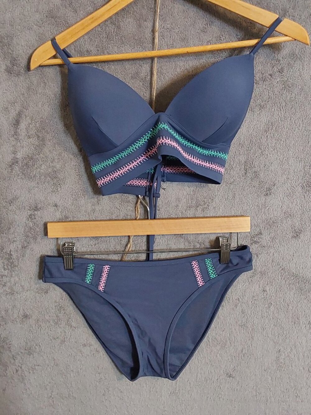 True Craft Women’s Navy Blue Bikini Swimsuit 2 Piece Contrast Stitch Swimwear